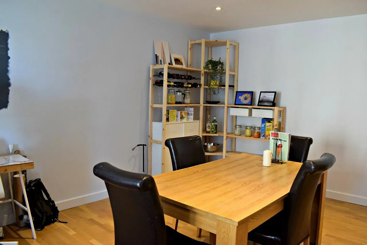 Modern 2 Bedroom Apartment Next To Olympic Park London United Kingdom